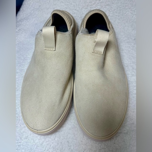 Ecco Shoes - Ecco Women’s Street Tray Hygge slipper ivory suede shearling lining Size 41